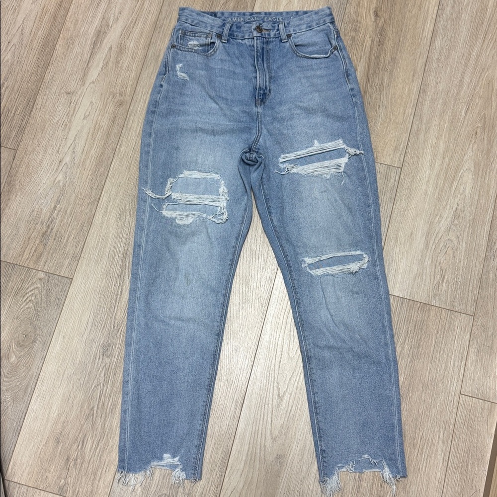American Eagle Curvy Mom Jeans Distressed